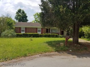 310 Badger Ct, Fayetteville, NC 28303