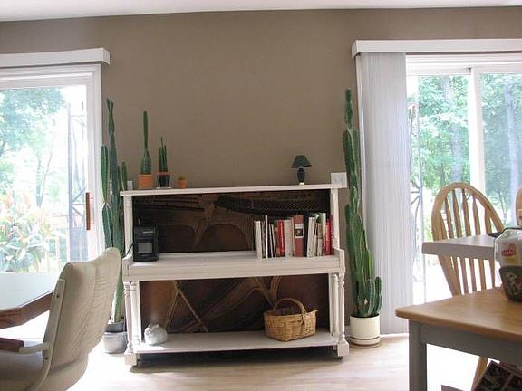 Dual Patio Doors to Yard