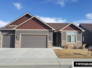 5220 Gladstone St, Casper, WY 82609