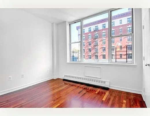 Rented by Nest Seekers International | media 17