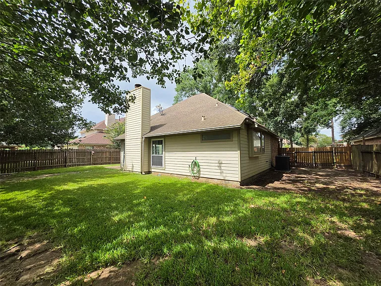 19507 Oak Station Dr — Photo 45