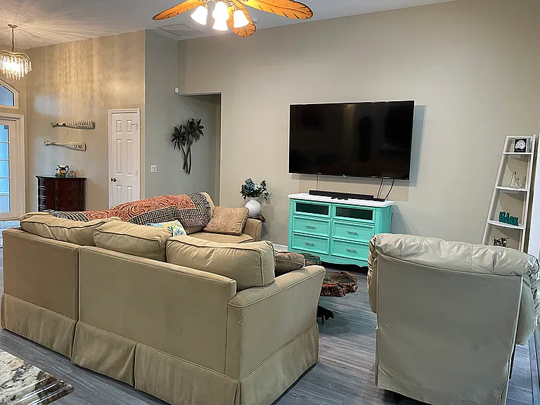 1185 Bounty Blvd — Photo 3