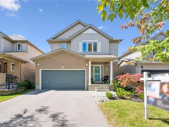 642 Interlaken Dr, Waterloo, ON N2T 2Y5
