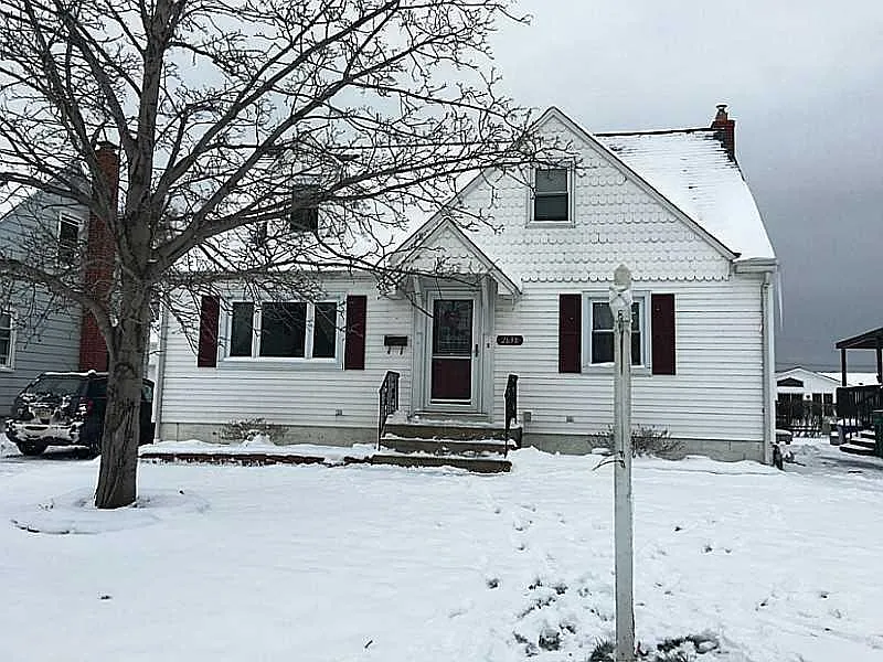 2638 Dobbins Rd photo 1