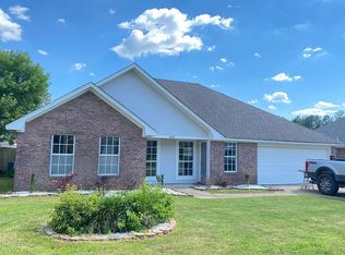 2123 Crabapple Dr, Tupelo, MS 38801