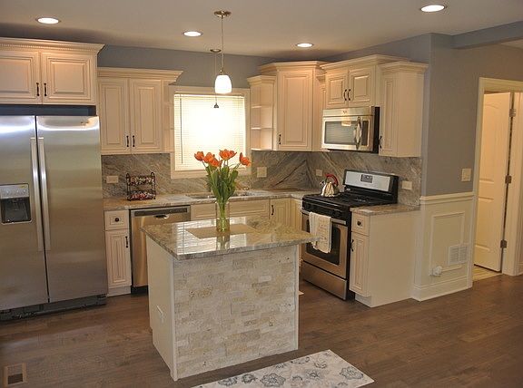 5th image of 9720 S Avers Ave
