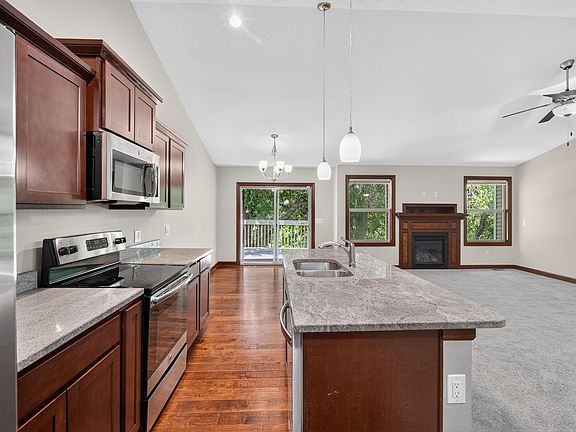 5th image of 5302 SE 24th St