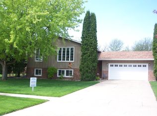 1634 Sioux Trl, Brookings, SD 57006