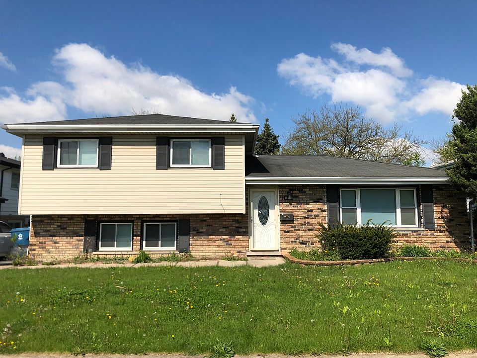 1st image of 16666 Prince Dr