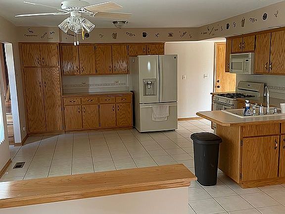 5th image of 15156 S Rosarie Dr