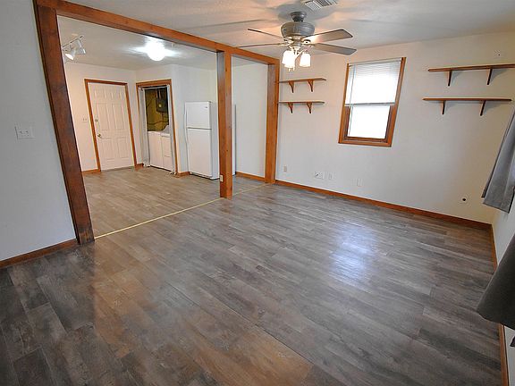 5th image of 712 Maxwell St