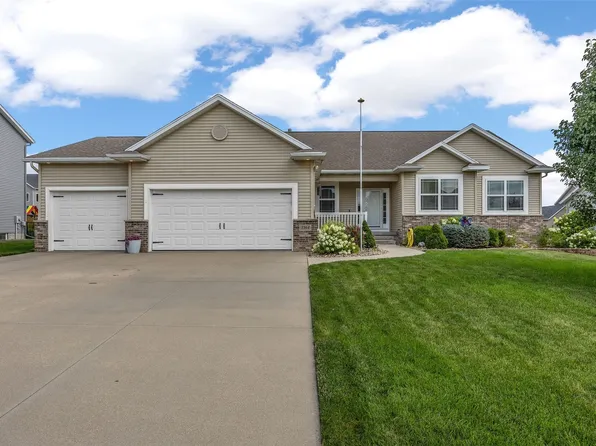 1364 Lindenbrook Ln, Marion, IA 52302