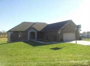 921 Jasmine Rd, Clever, MO 65631