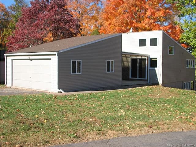 exterior showing breezeway ...