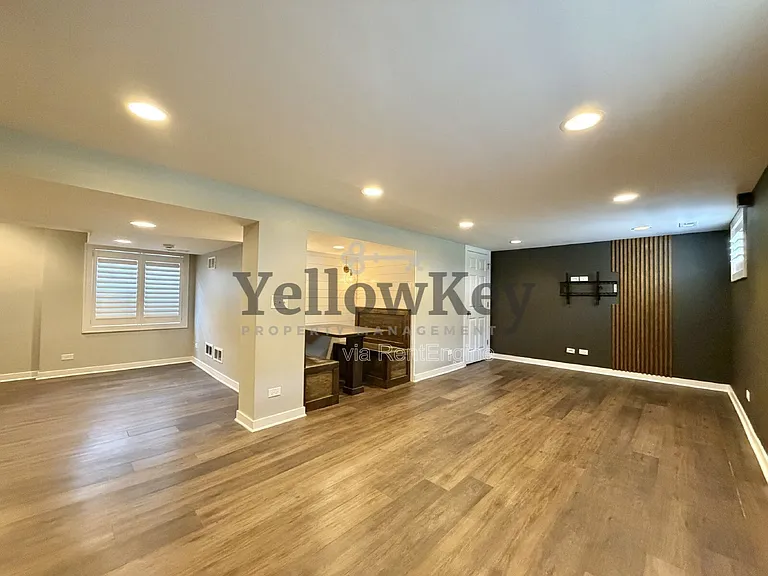 376 Hill Ave — Photo 13