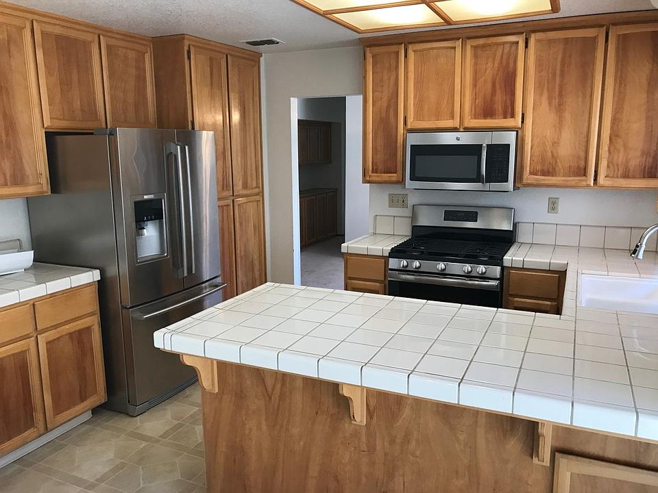 1st image of 821 Morissette Way