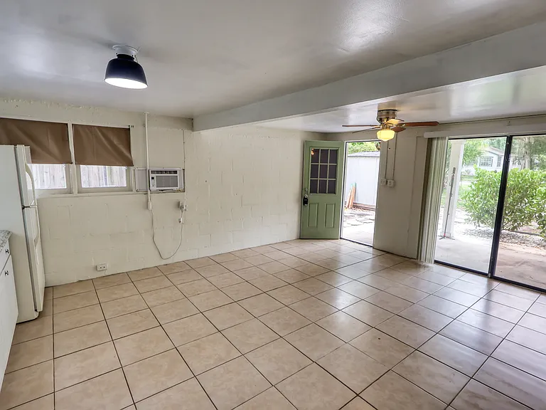 3035 Melton St N #1/2 — Photo 13