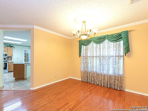 4th image of 7422 Legend Point Dr
