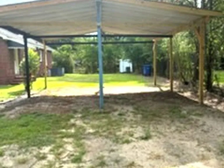 3802 Woodland Dr — Photo 3