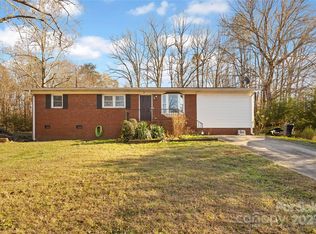 308 Hubbard St, Lincolnton, NC 28092