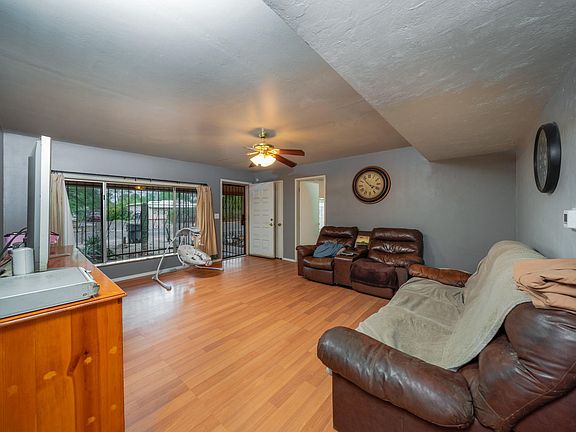 4th image of 3715 N Los Altos Ave