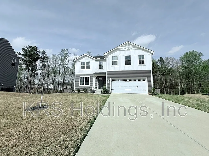 379 Hunting Wood Dr