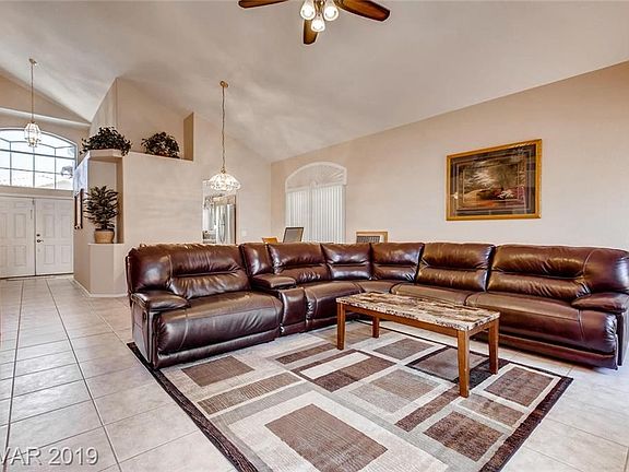 3rd image of 3905 Crema Ct