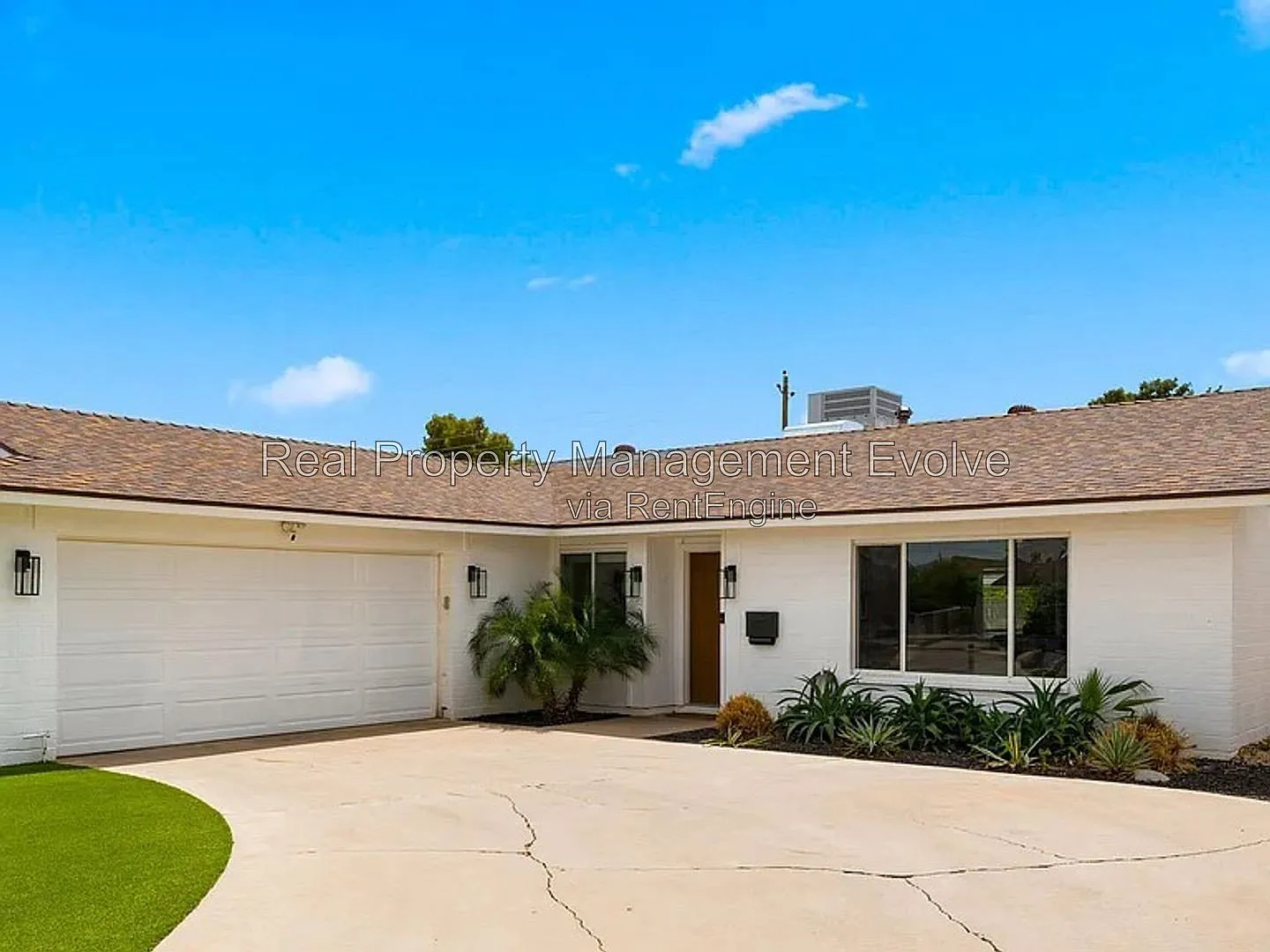 4 bed, 2.0 bath, 1810 sqft, $3,990 — Photo 2