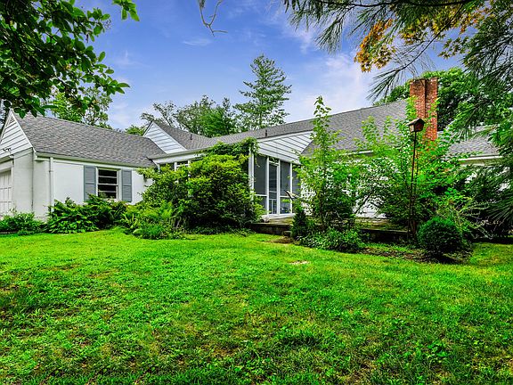 180 Fox Meadow Rd Scarsdale, NY 10583(25 of 25).jpg