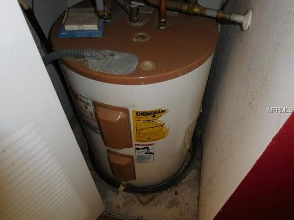 3rd image of 5810 Windhover Dr #5810