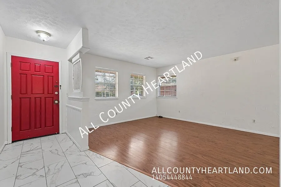 End Of Summer Move In Special $725 Off First Months Rent! — Photo 2