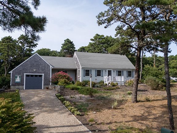 3rd image of 85 Jennie Clark Road