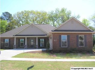 7920 Gabriela Dr, Huntsville, AL 35806