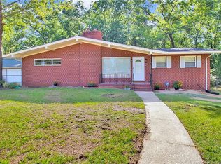 3424 Green Valley Rd, Fayetteville, NC 28311