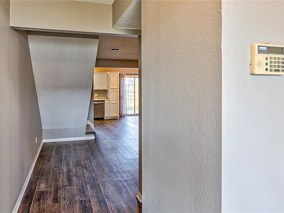 4th image of 5714 NW Sunrise Meadow Cir