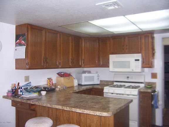 5th image of 6276 Spruce Dr