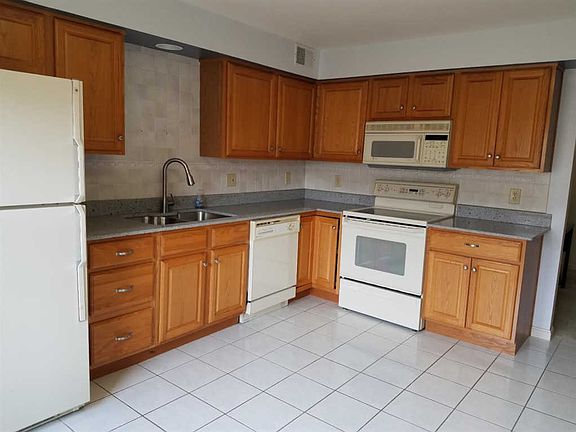 4th image of 163 Palisades Pointe Unit 163-4