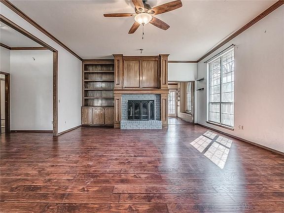5th image of 16912 Cedarwood Dr