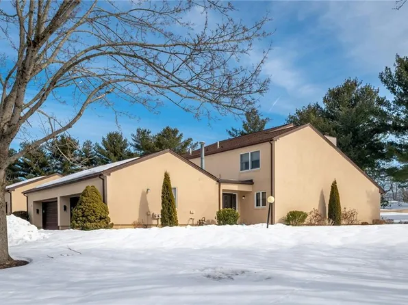 2970 Mendon Rd APT 149, Cumberland, RI 02864