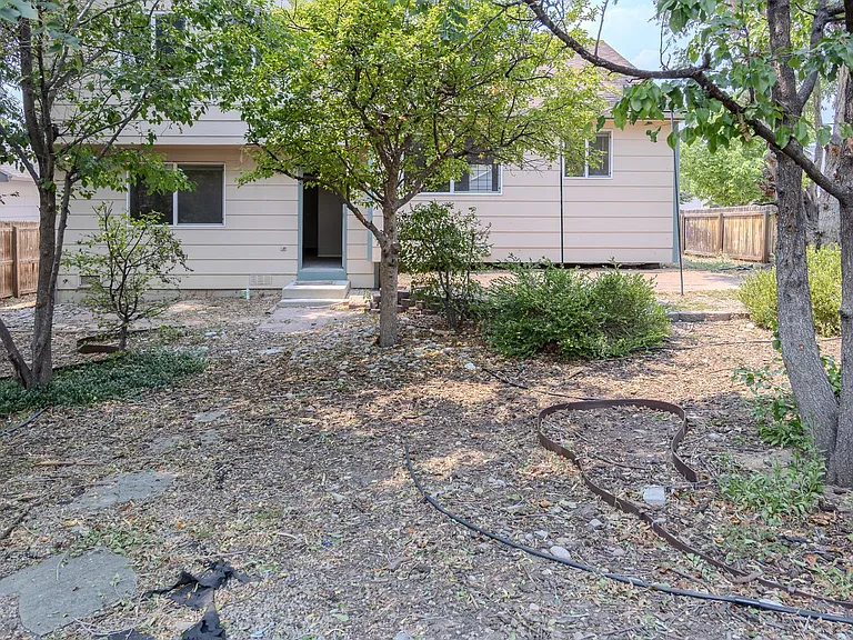 5711 Mesa Mountain Way — Photo 4