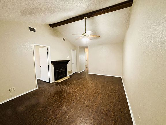 3rd image of 5007 Maryanna Way #1