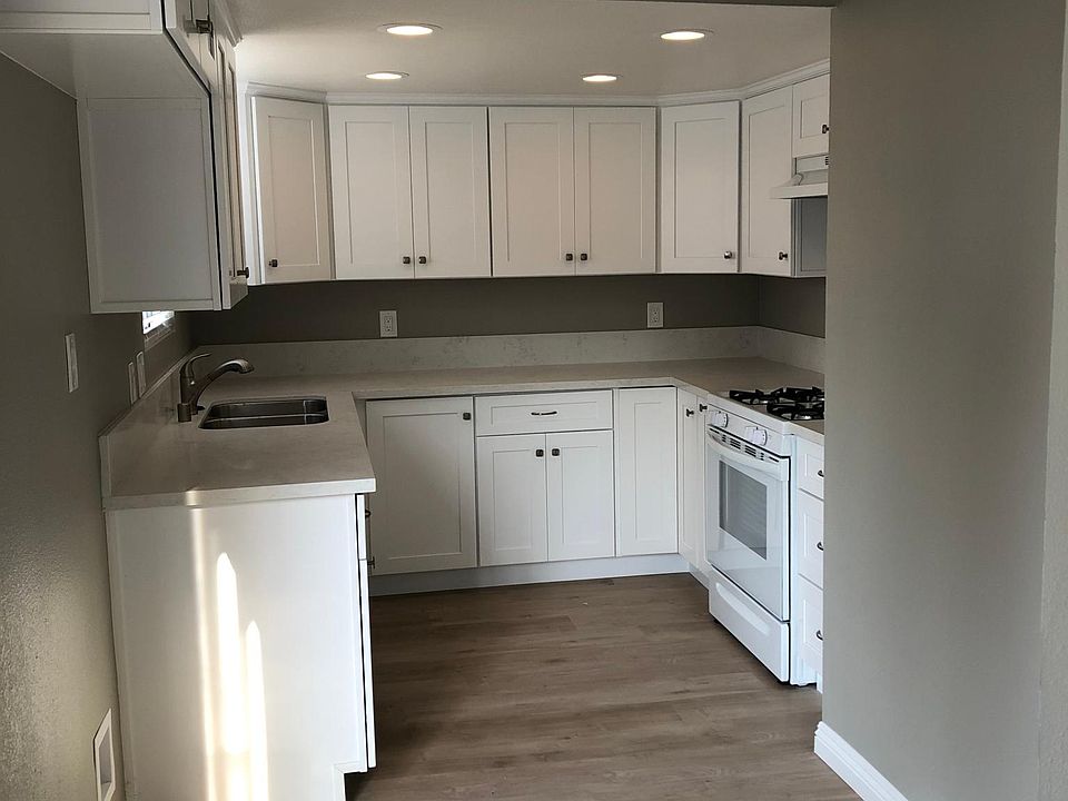 2nd image of 226 W Olive Ave APT 2
