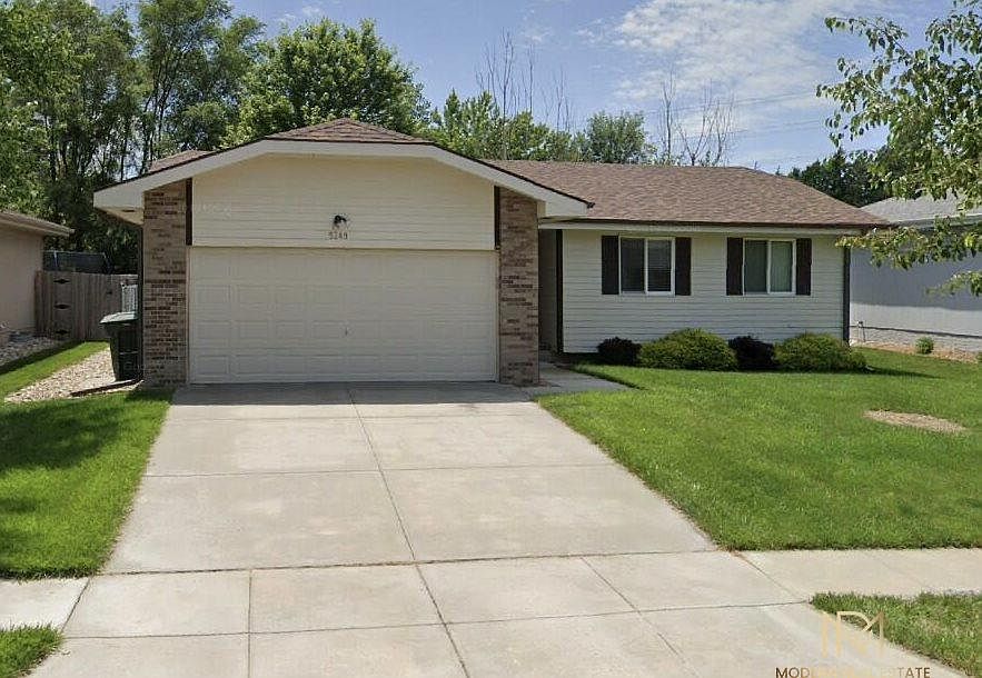 1st image of 5249 Betty Lou Blvd