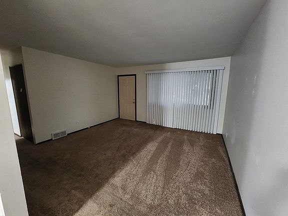 2nd image of 3309 New England Dr
