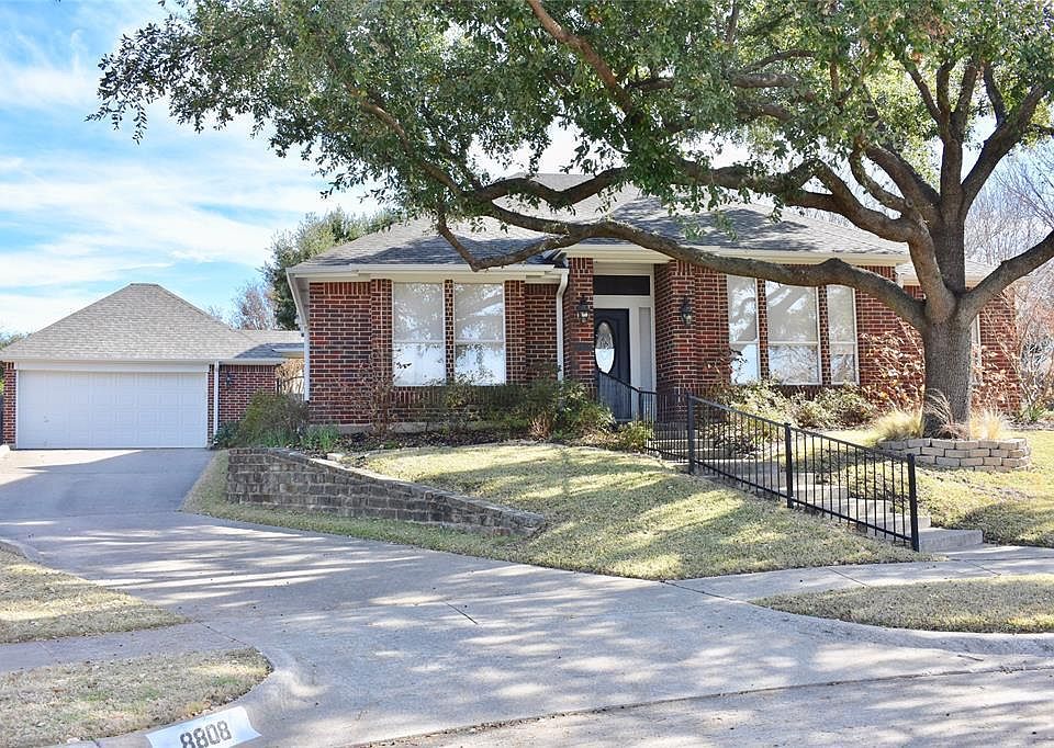 1st image of 8808 Hedge Row Ct