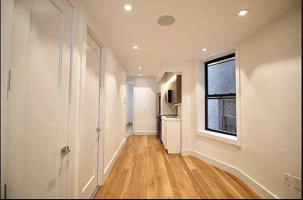 Rented by Loom Capital Group Inc. | media 4