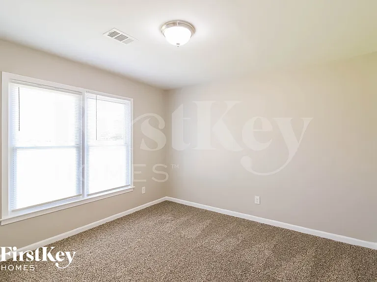137 Classic Rd — Photo 14
