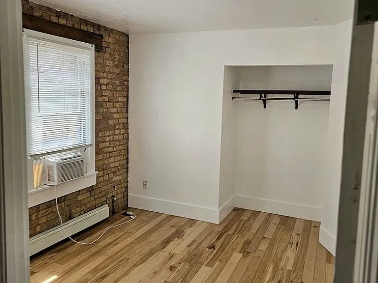 156-162 168 I St — Photo 22
