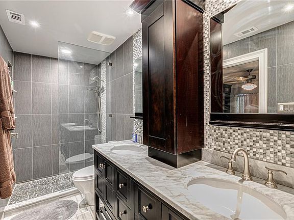 5th image of 2713 Countryside Blvd APT 105