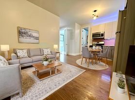 462 Central Ave